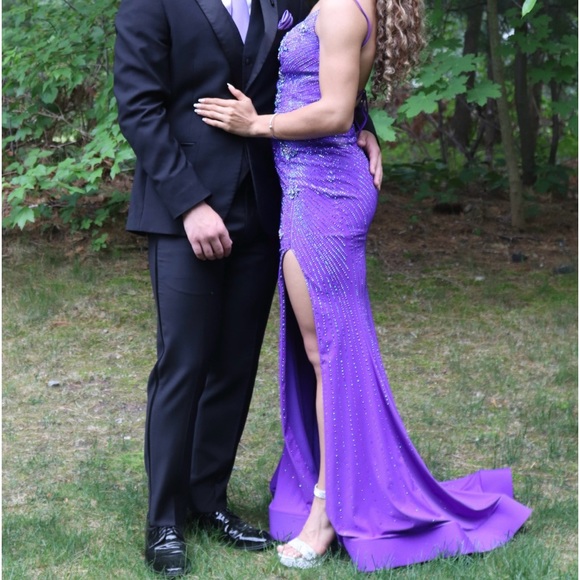 Amarra prom dress. - Picture 2 of 6